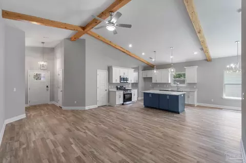 8302 Vickie St, Pensacola, FL 32514