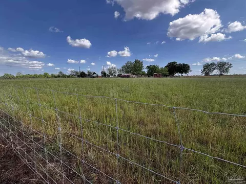 3857 N Simmons Rd, Jay, FL 32565 photo 3