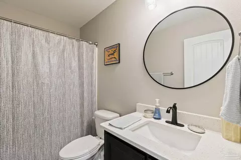 Bath - 4942 Guernsey Rd, Pace, FL 32571 photo 3 of 3