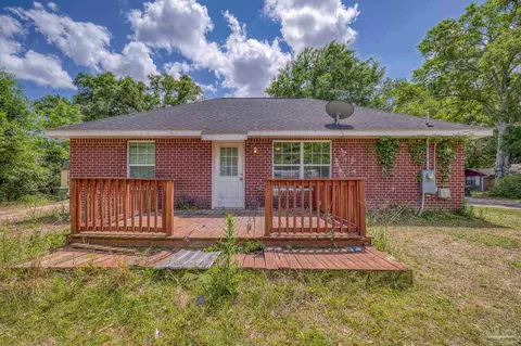 8510 Pond Ave, Pensacola, FL 32534