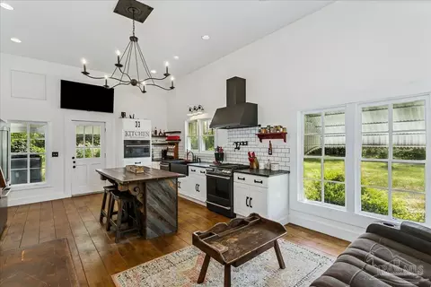Kitchen - 3461 Hwy 4, Jay, FL 32565 photo 4 of 6
