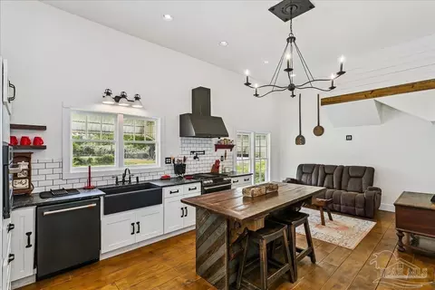 Kitchen - 3461 Hwy 4, Jay, FL 32565 photo 3 of 6