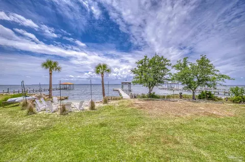 Exterior - 1089 Pearson Rd, Milton, FL 32583 photo 15 of 24
