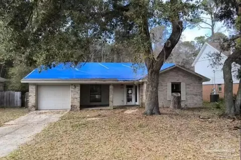 7692 Old Hickory Dr, Pensacola, FL 32507