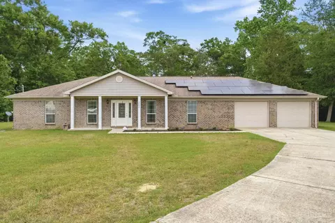 3082 Woodbury Cir, Cantonment, FL 32533