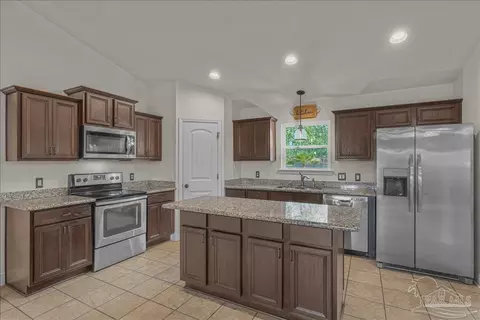 Kitchen - 5673 Flume Dr, Pace, FL 32571 photo 2 of 4