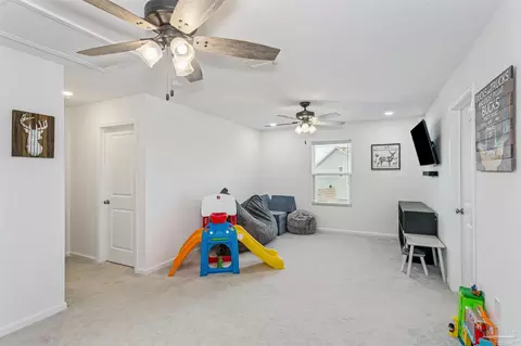 Entry Way - 4701 Eagles Ridge Rd, Pace, FL 32571 photo 3 of 5