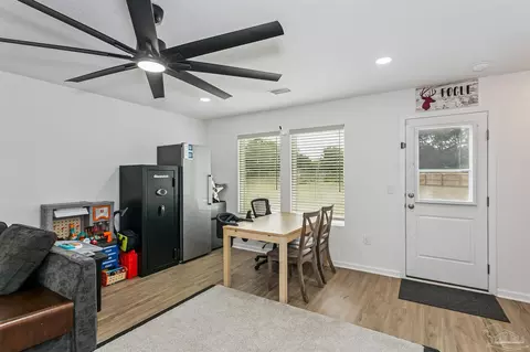Entry Way - 4701 Eagles Ridge Rd, Pace, FL 32571 photo 2 of 5