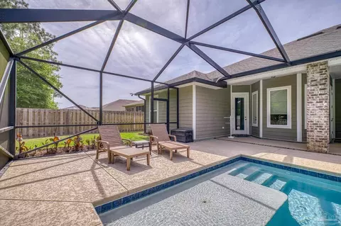 Exterior - 8000 Silver Maple Dr, Milton, FL 32583 photo 13 of 18