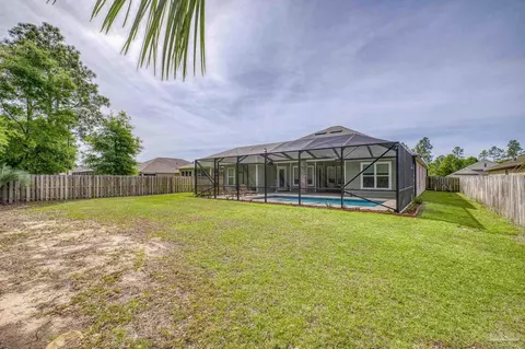 Exterior - 8000 Silver Maple Dr, Milton, FL 32583 photo 8 of 18