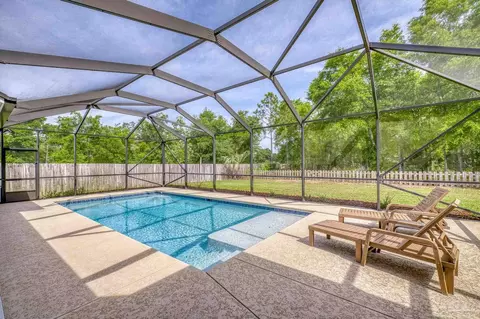 Exterior - 8000 Silver Maple Dr, Milton, FL 32583 photo 15 of 18
