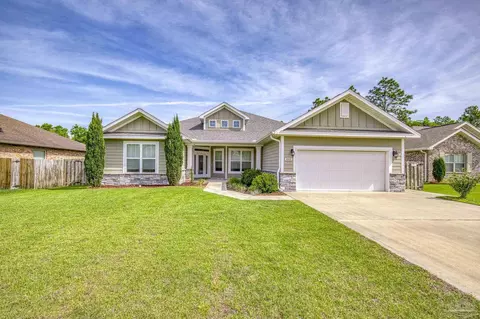Exterior - 8000 Silver Maple Dr, Milton, FL 32583 photo 2 of 18