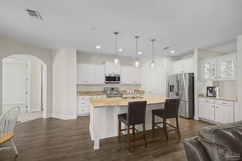 Kitchen - 8000 Silver Maple Dr, Milton, FL 32583 photo 1 of 7