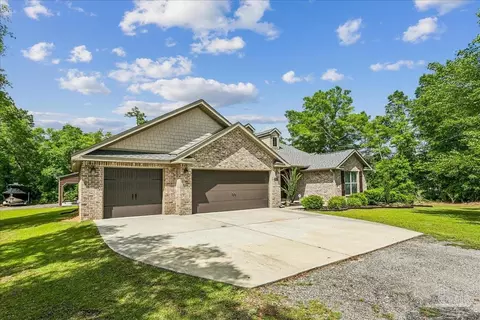 Exterior - 6030 Deborah Ln, Milton, FL 32570 photo 2 of 10