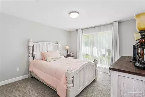 Bedroom - 6030 Deborah Ln, Milton, FL 32570 photo 3 of 7