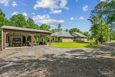 Exterior - 6030 Deborah Ln, Milton, FL 32570 photo 8 of 10