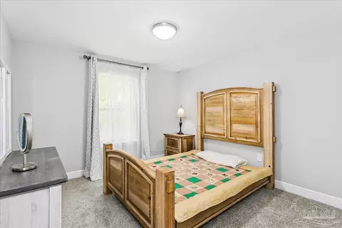 Bedroom - 6030 Deborah Ln, Milton, FL 32570 photo 6 of 7