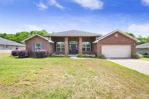 1650 Hollow Point Dr, Cantonment, FL 32533