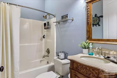 Bath - 3035 Whitley Ln, Pace, FL 32571 photo 4 of 6