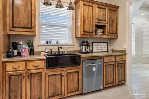 Kitchen - 3035 Whitley Ln, Pace, FL 32571 photo 4 of 5