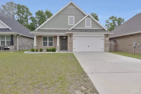 5402 Parkside Dr, Pace, FL 32571