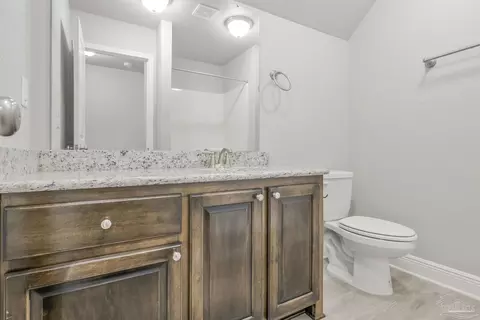 Bath - 5402 Parkside Dr, Pace, FL 32571 photo 5 of 8