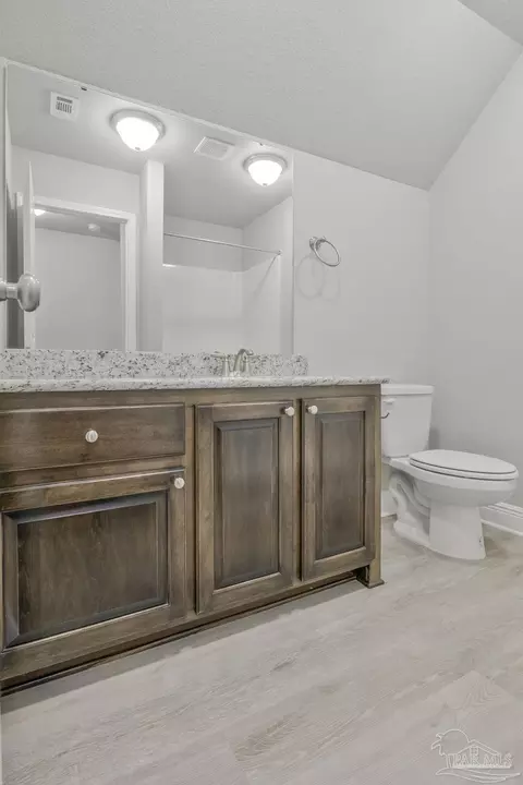 Bath - 5402 Parkside Dr, Pace, FL 32571 photo 6 of 8