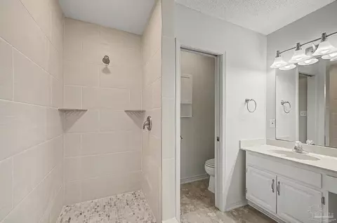 Bath - 3166 Benton Blvd, Pace, FL 32571 photo 3 of 4