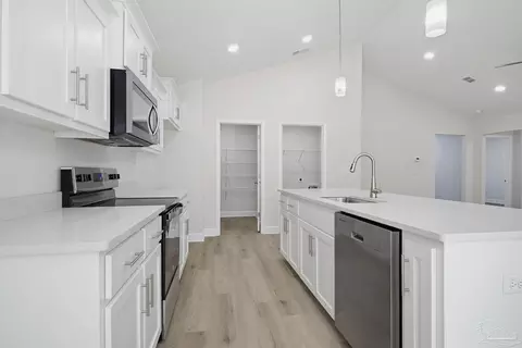 Entry Way - 9601 Permenter Rd, Milton, FL 32583 photo 1 of 4