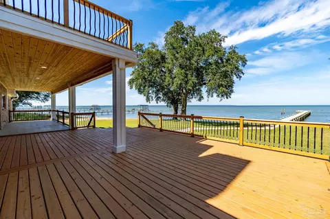 1552 Whisper Bay Blvd, Gulf Breeze, FL 32563