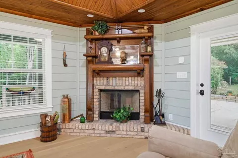 Other - 978 Candy Ln, Cantonment, FL 32533 photo 3 of 6