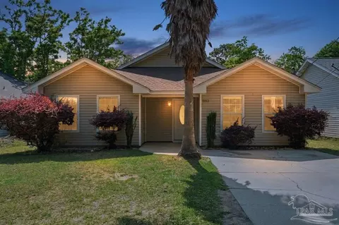 2813 Hidden Springs Dr, Pensacola, FL 32526