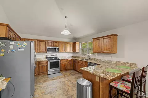 Kitchen - 5461 Tucker Cir, Pace, FL 32571 photo 2 of 7