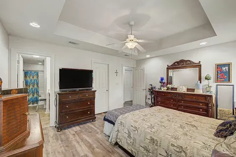 Bedroom - 5461 Tucker Cir, Pace, FL 32571 photo 2 of 6