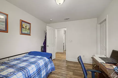 Bedroom - 5461 Tucker Cir, Pace, FL 32571 photo 6 of 6