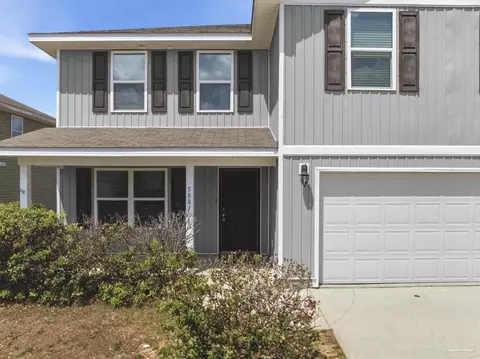Exterior - 5881 Bay Tree Ct, Milton, FL 32570 photo 4 of 7