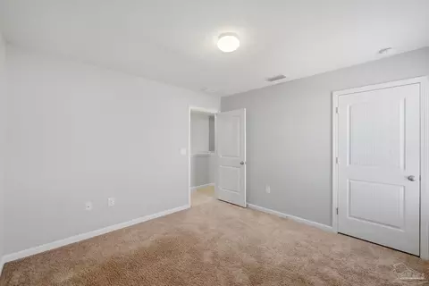 Bedroom - 5881 Bay Tree Ct, Milton, FL 32570 photo 5 of 5