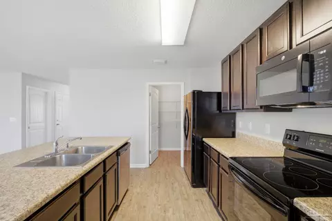 Kitchen - 5881 Bay Tree Ct, Milton, FL 32570 photo 4 of 4