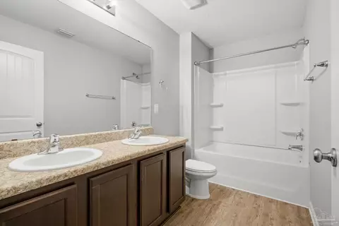 Entry Way - 5881 Bay Tree Ct, Milton, FL 32570 photo 6 of 6
