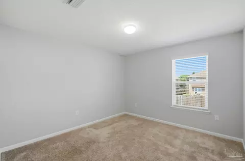 Bedroom - 5881 Bay Tree Ct, Milton, FL 32570 photo 3 of 5