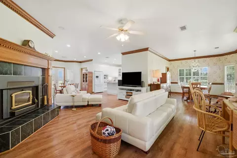 Living - 5168 Beck Ave, Jay, FL 32565 photo 1 of 4