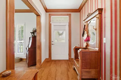 Entry Way - 5168 Beck Ave, Jay, FL 32565 photo 1 of 2