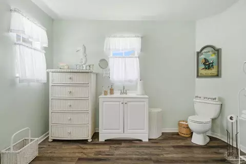 Bath - 5168 Beck Ave, Jay, FL 32565 photo 10 of 10