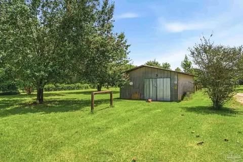Exterior - 5168 Beck Ave, Jay, FL 32565 photo 16 of 19