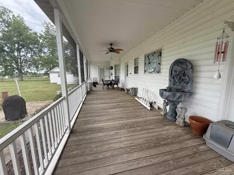 Exterior - 5168 Beck Ave, Jay, FL 32565 photo 10 of 23