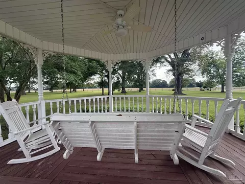 Exterior - 5168 Beck Ave, Jay, FL 32565 photo 4 of 23