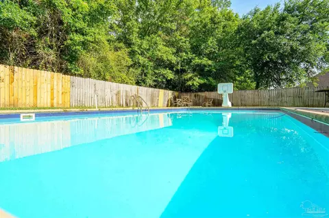 Exterior - 5580 Madelines Way, Pace, FL 32571 photo 6 of 8