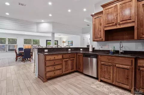 Kitchen - 5580 Madelines Way, Pace, FL 32571 photo 2 of 2
