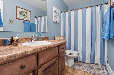 Bath - 5580 Madelines Way, Pace, FL 32571 photo 3 of 4