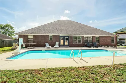Exterior - 5580 Madelines Way, Pace, FL 32571 photo 2 of 8